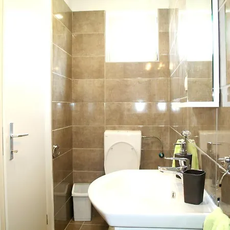 Downtown Juricev Guest house